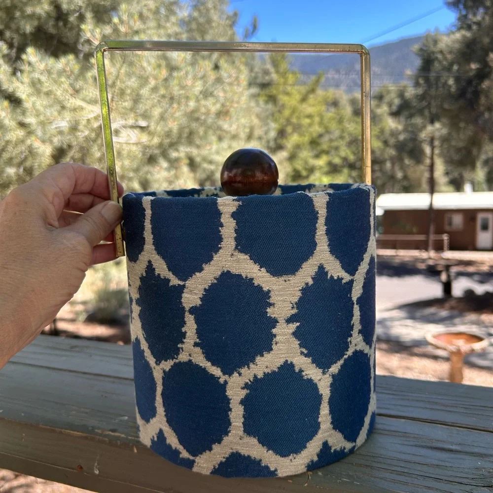 VINTAGE Cool 70’s vibe ice bucket gorgeous!